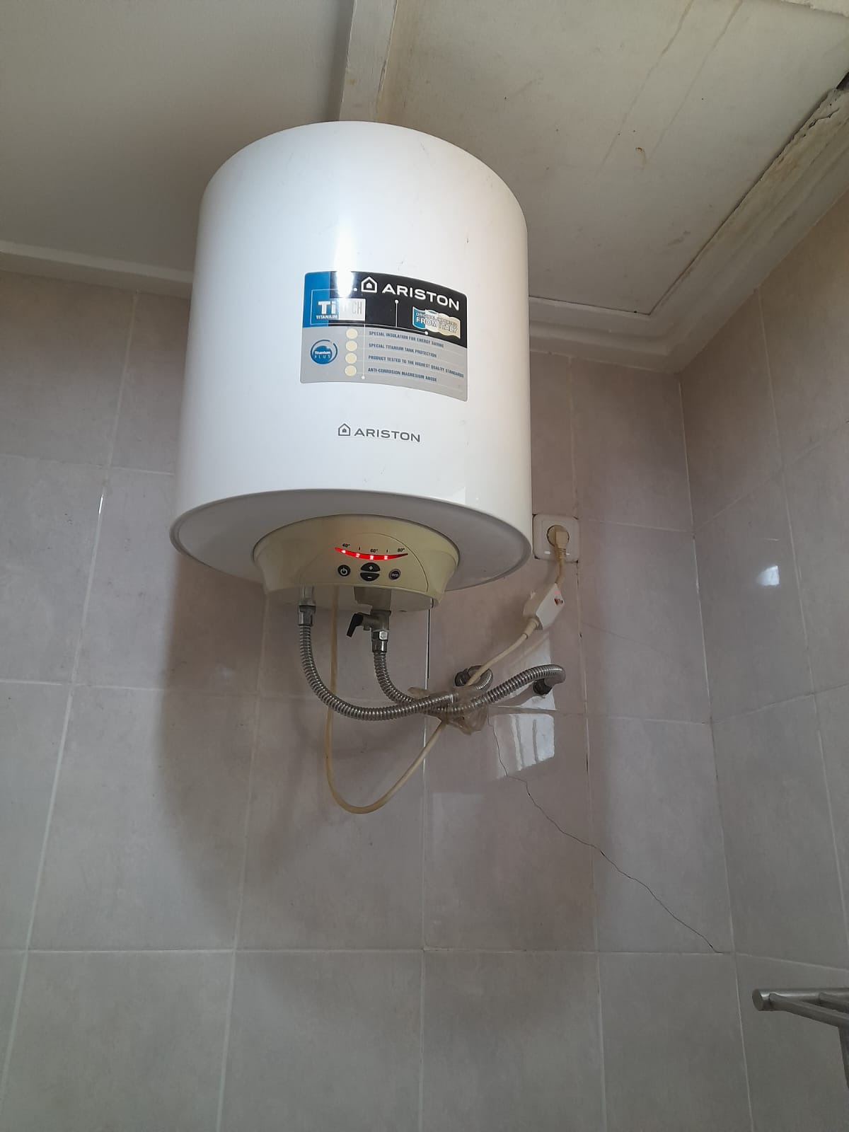 Dokumentasi layanan service Ariston 35