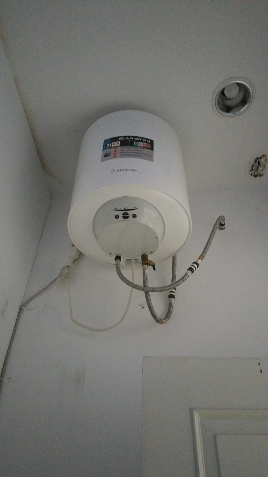 Dokumentasi layanan service Ariston 38